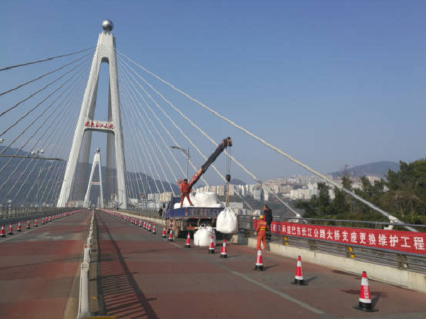 模塊熱源機用于橋梁養護方案!